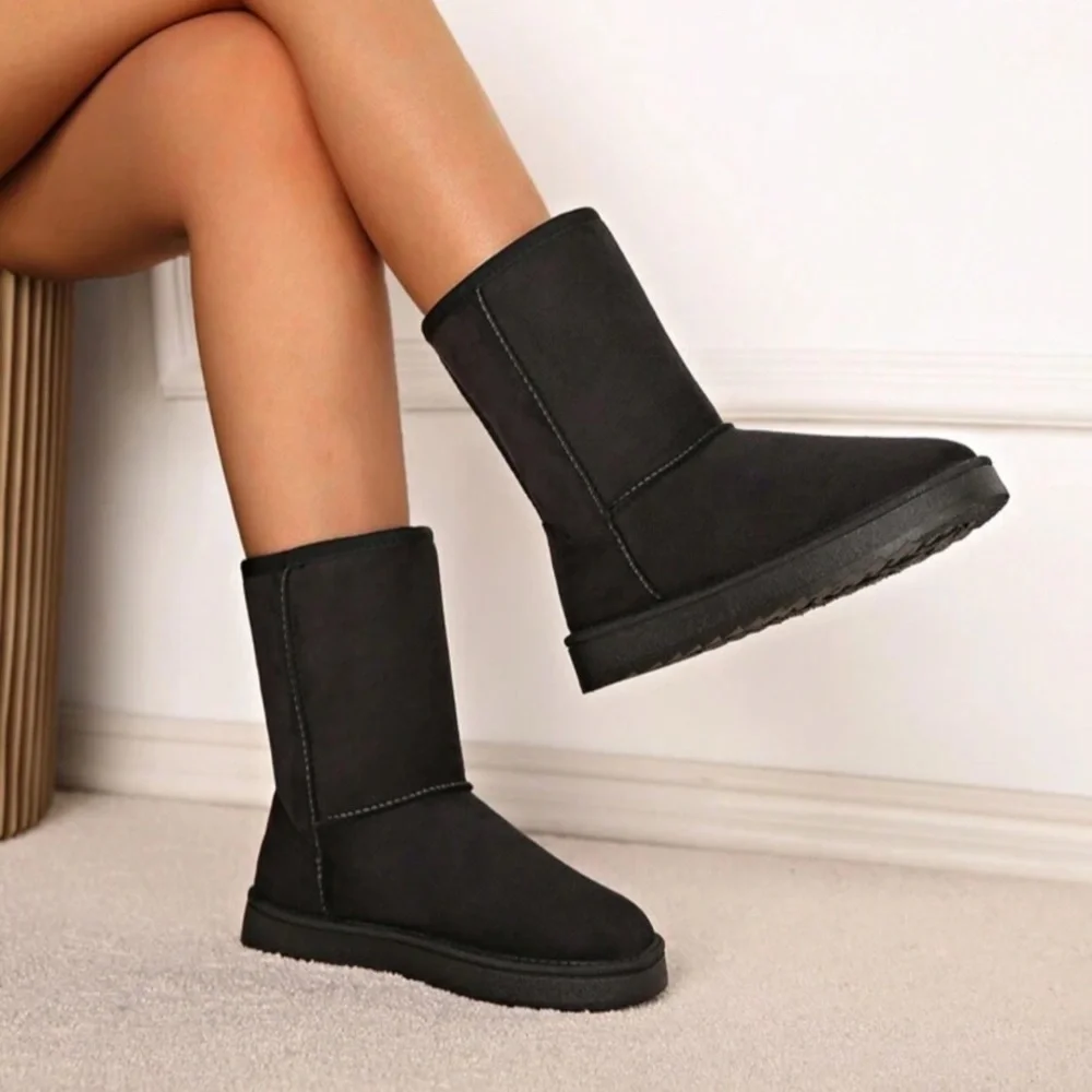 Women’s Black Solid Color Fleece Mid-Calf Warm Snow Boots